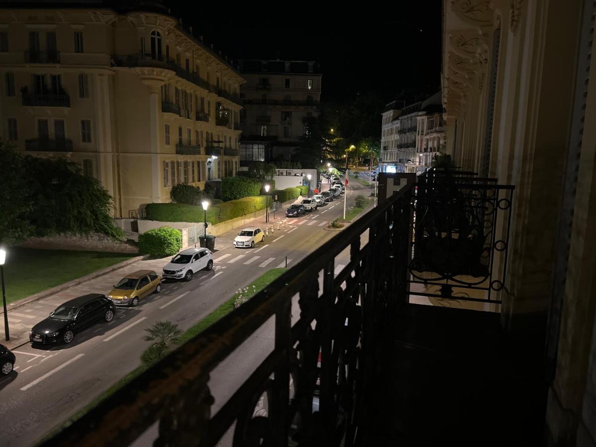 אקס-לה-באינס Hotel Savoy מראה חיצוני תמונה