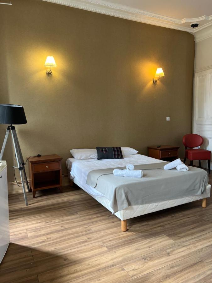 אקס-לה-באינס Hotel Savoy מראה חיצוני תמונה