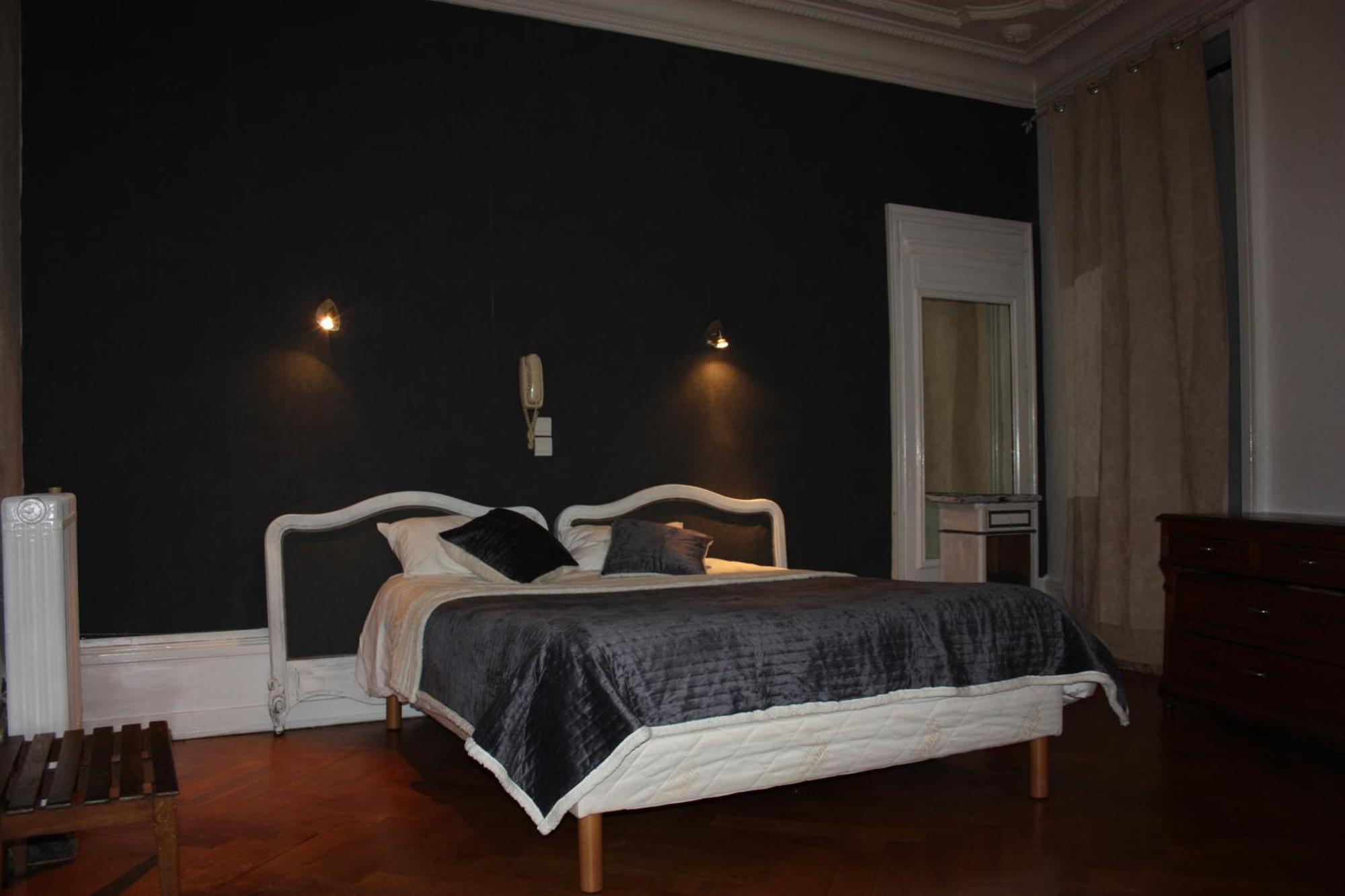אקס-לה-באינס Hotel Savoy מראה חיצוני תמונה